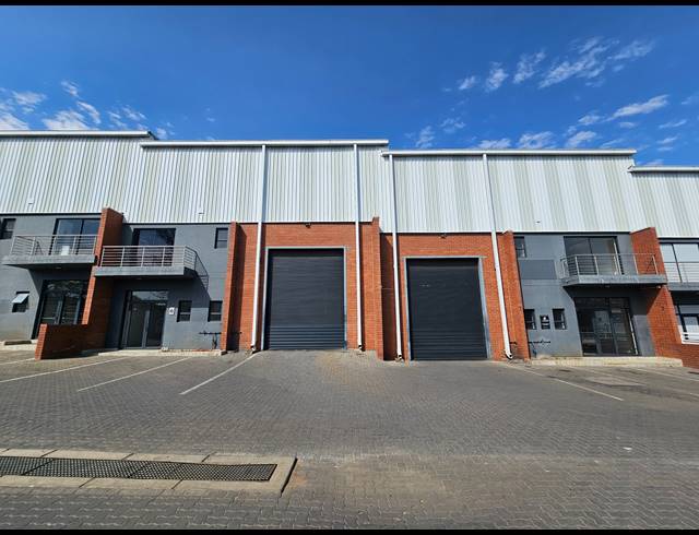 338M² WAREHOUSE TO LET IN LINBRO PARK